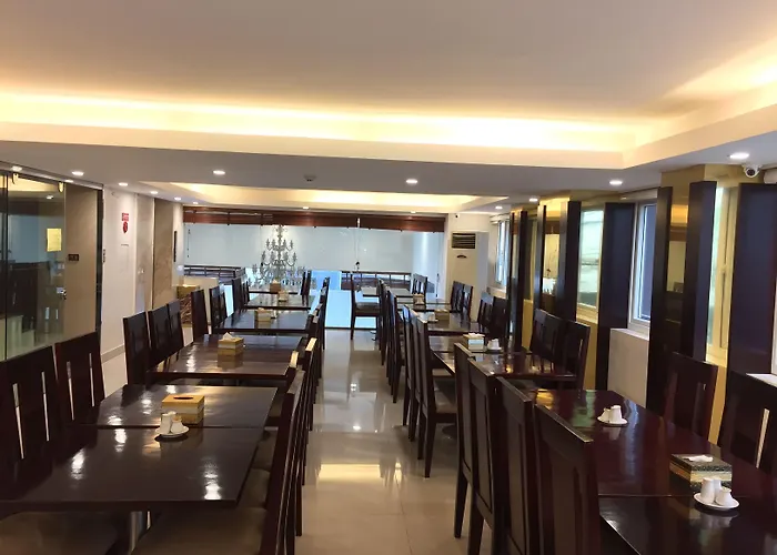 Hotel Golden Lotus Hạ Long
